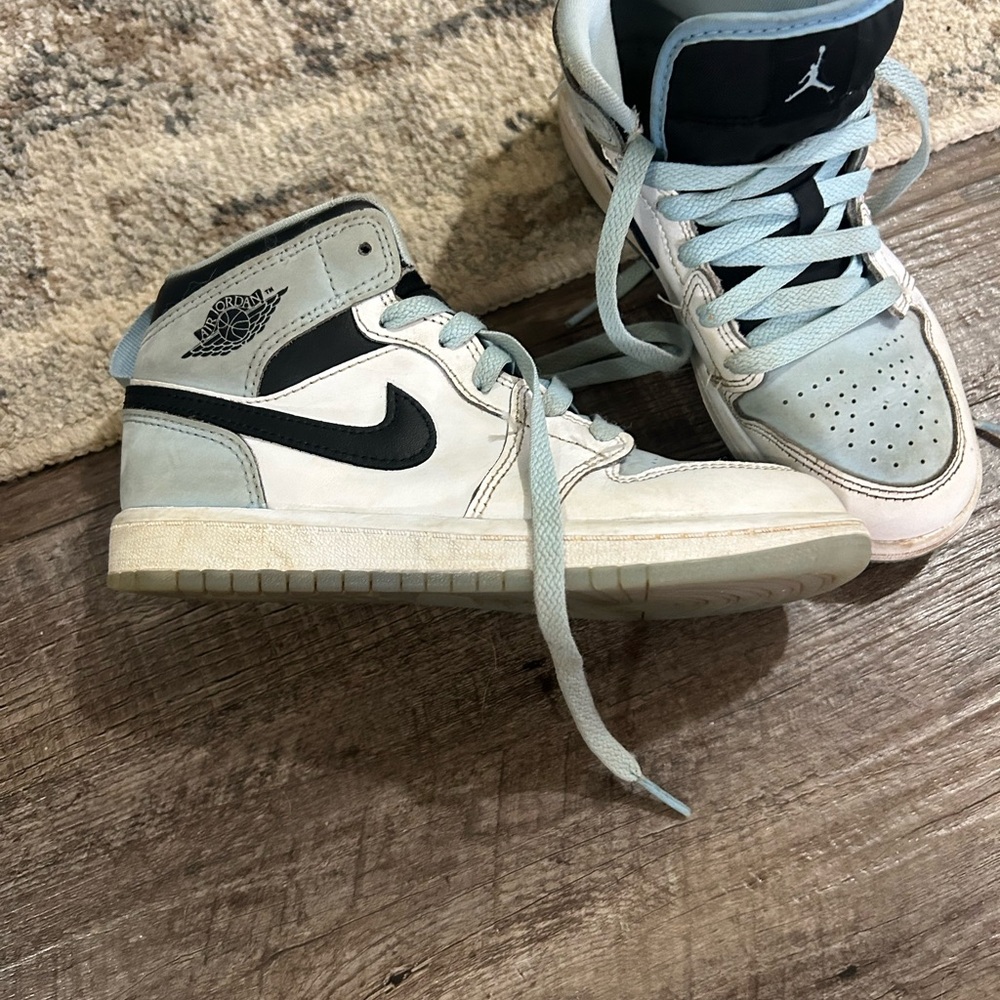 Jordan Kids' Sneakers - Black and Gray